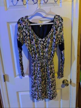 Black Floral Long-Sleeve V-Neck Dress